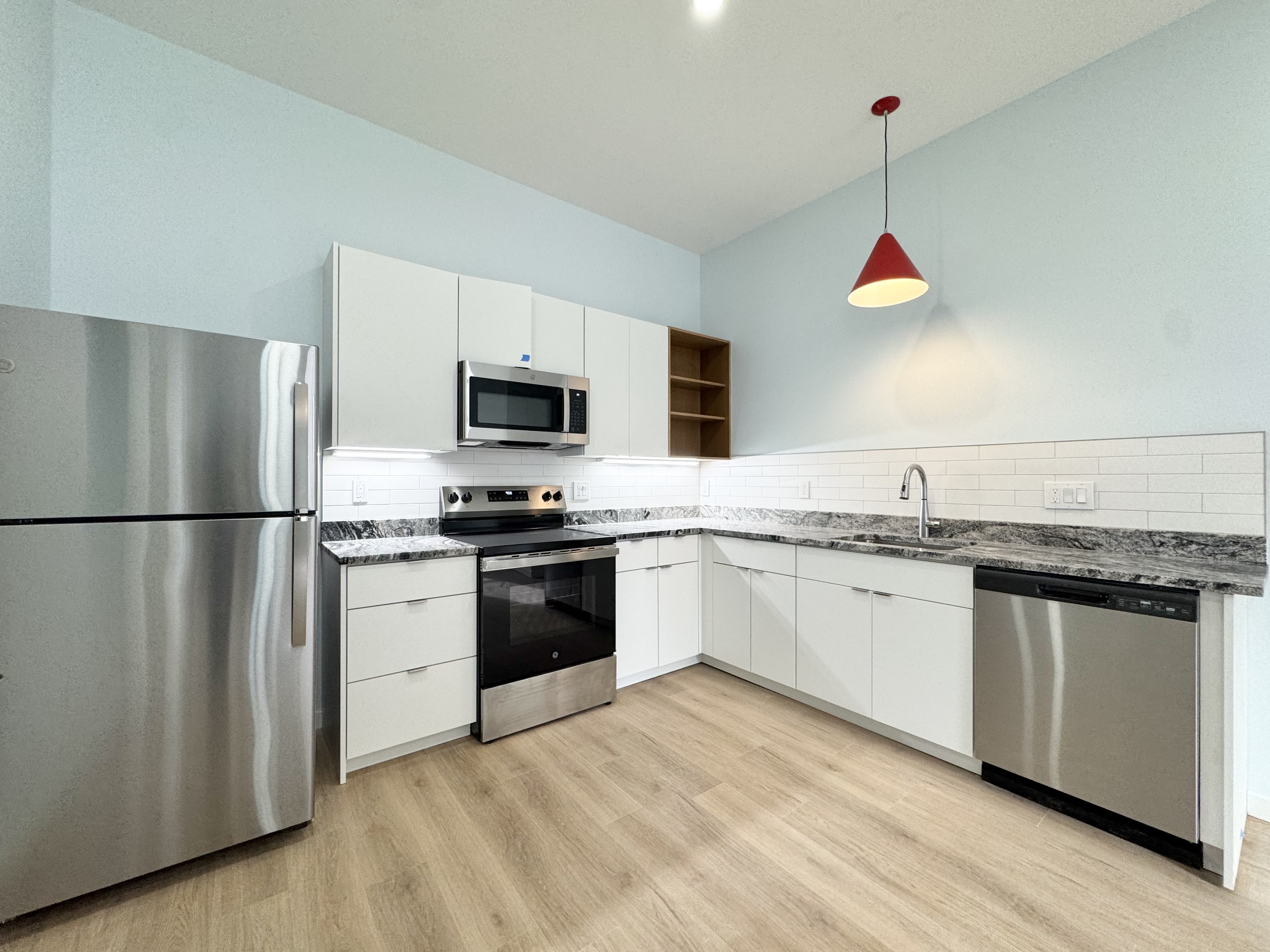 517 Gillis Street – photo 3