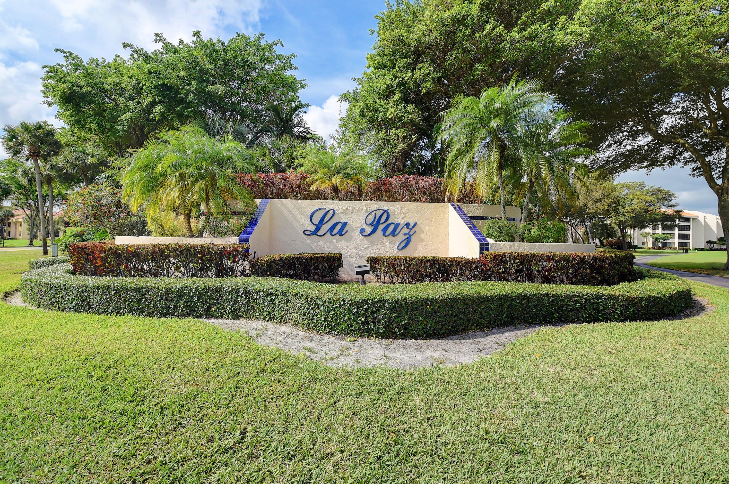 7484 La Paz Boulevard – photo 1
