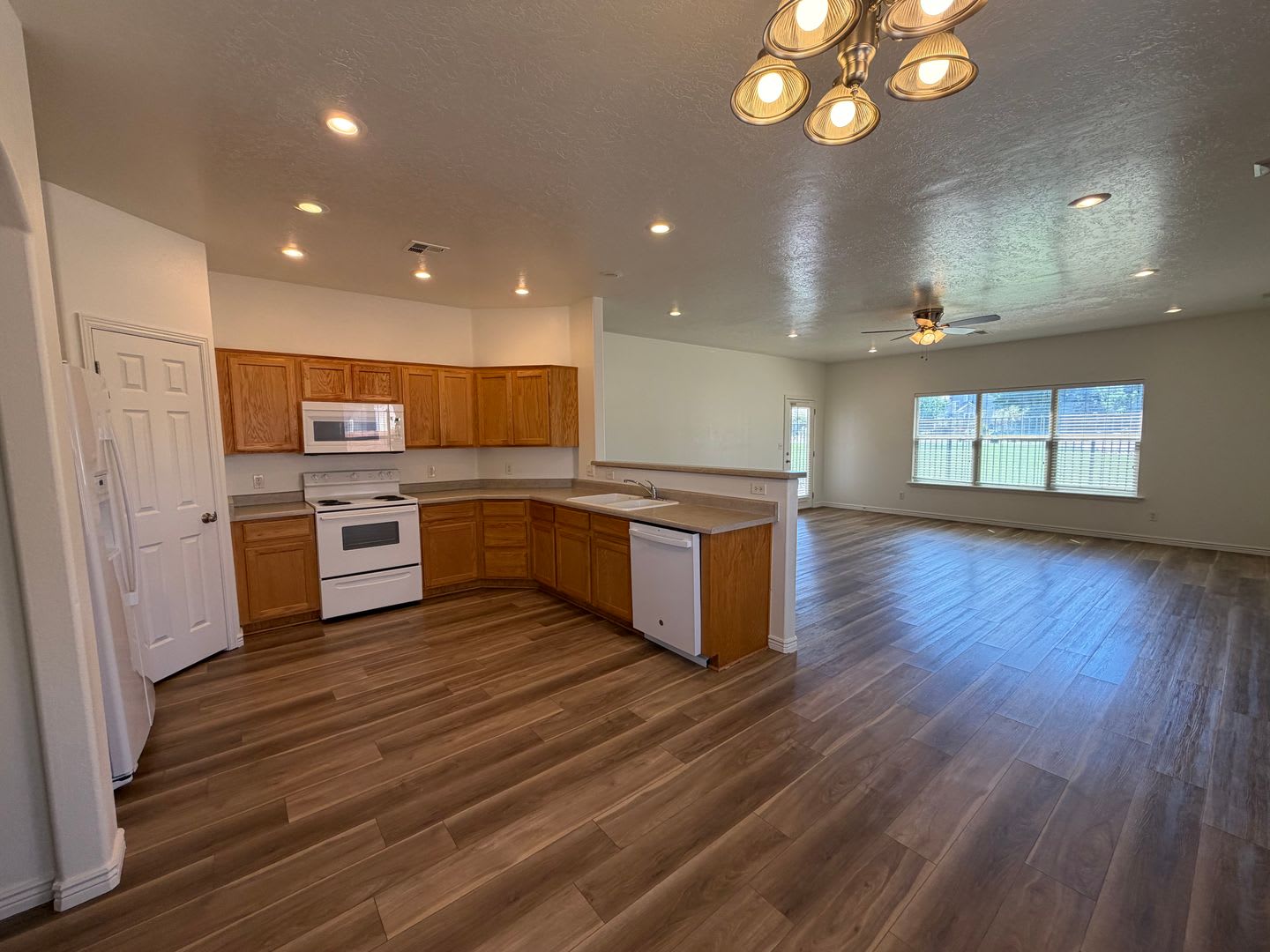 Darling Property For Rent In Washington Fields – photo 1