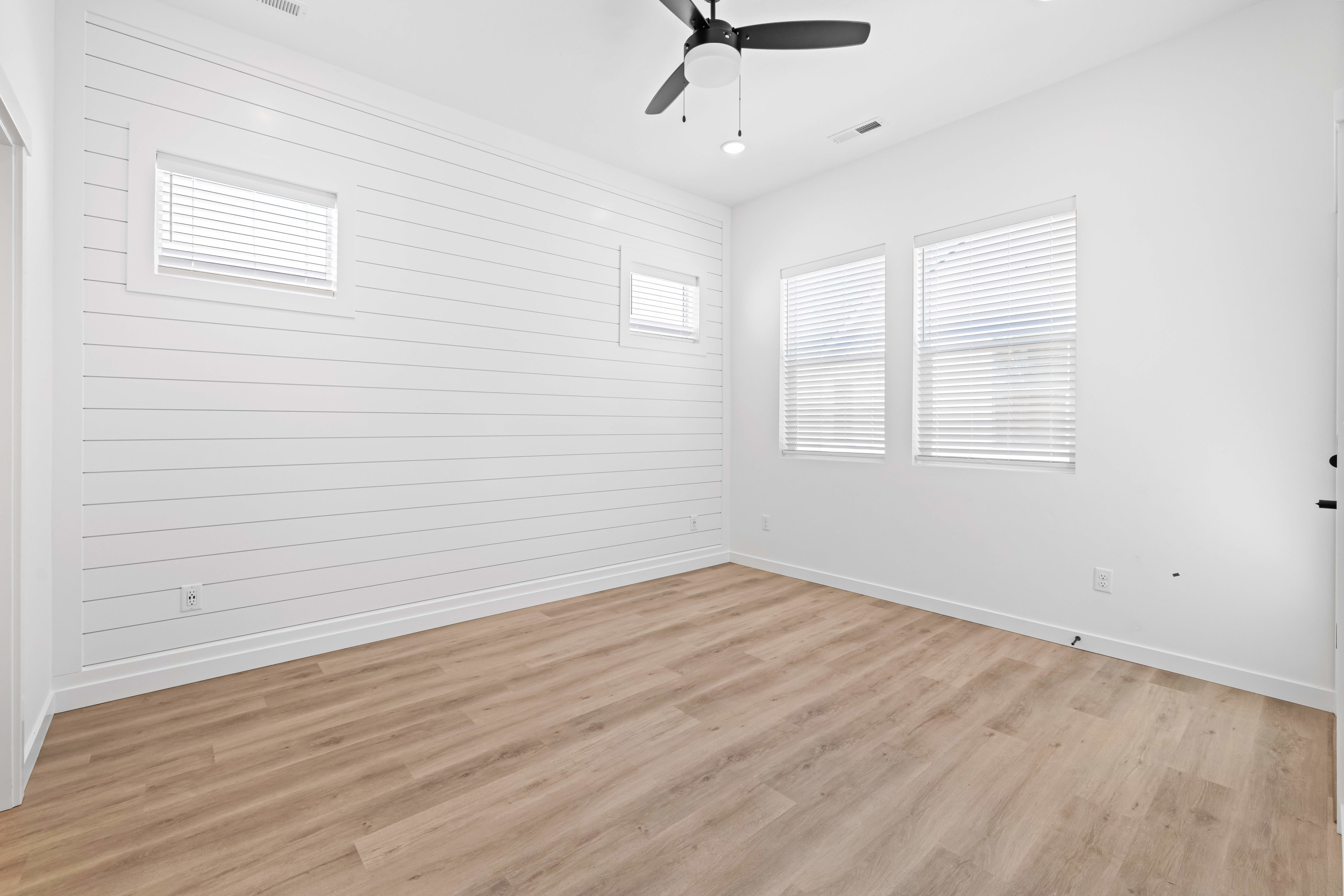 4203 Saylor Ln – photo 5