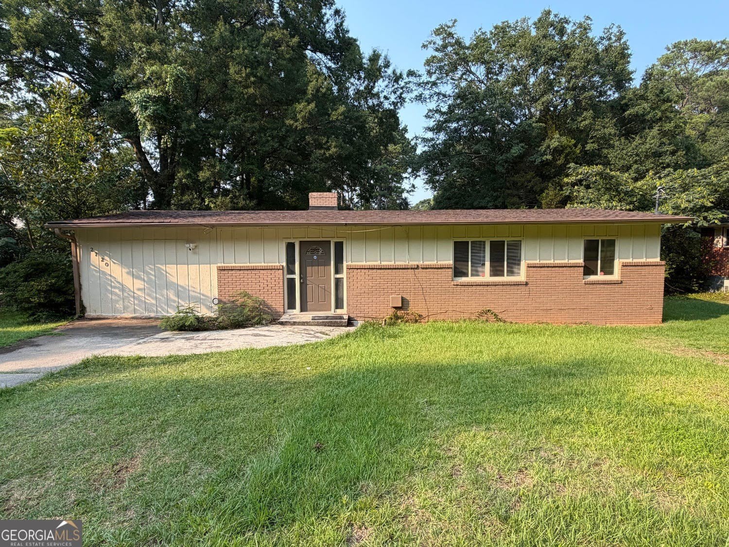 2720 Hollywood Drive – photo 1