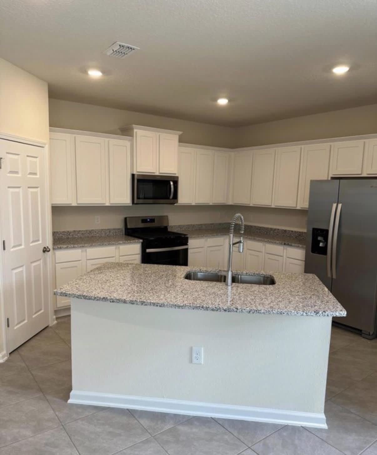 586 Coastline Way – photo 3