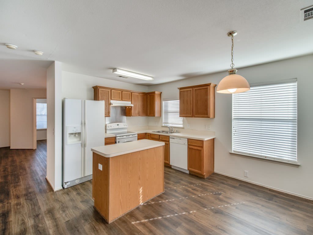 4212 Falcon Drive – photo 4