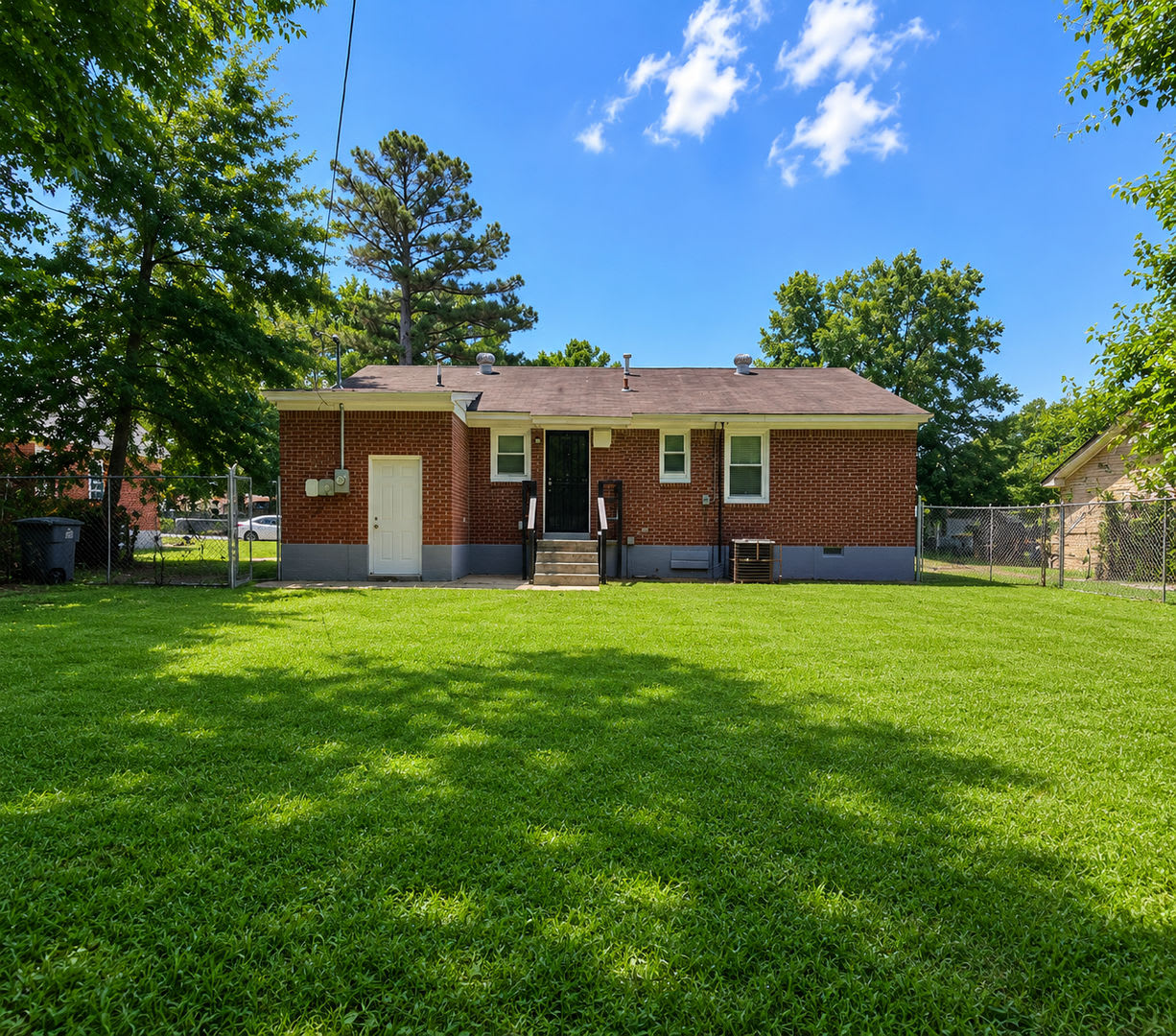 Charming 3BR Home – photo 3