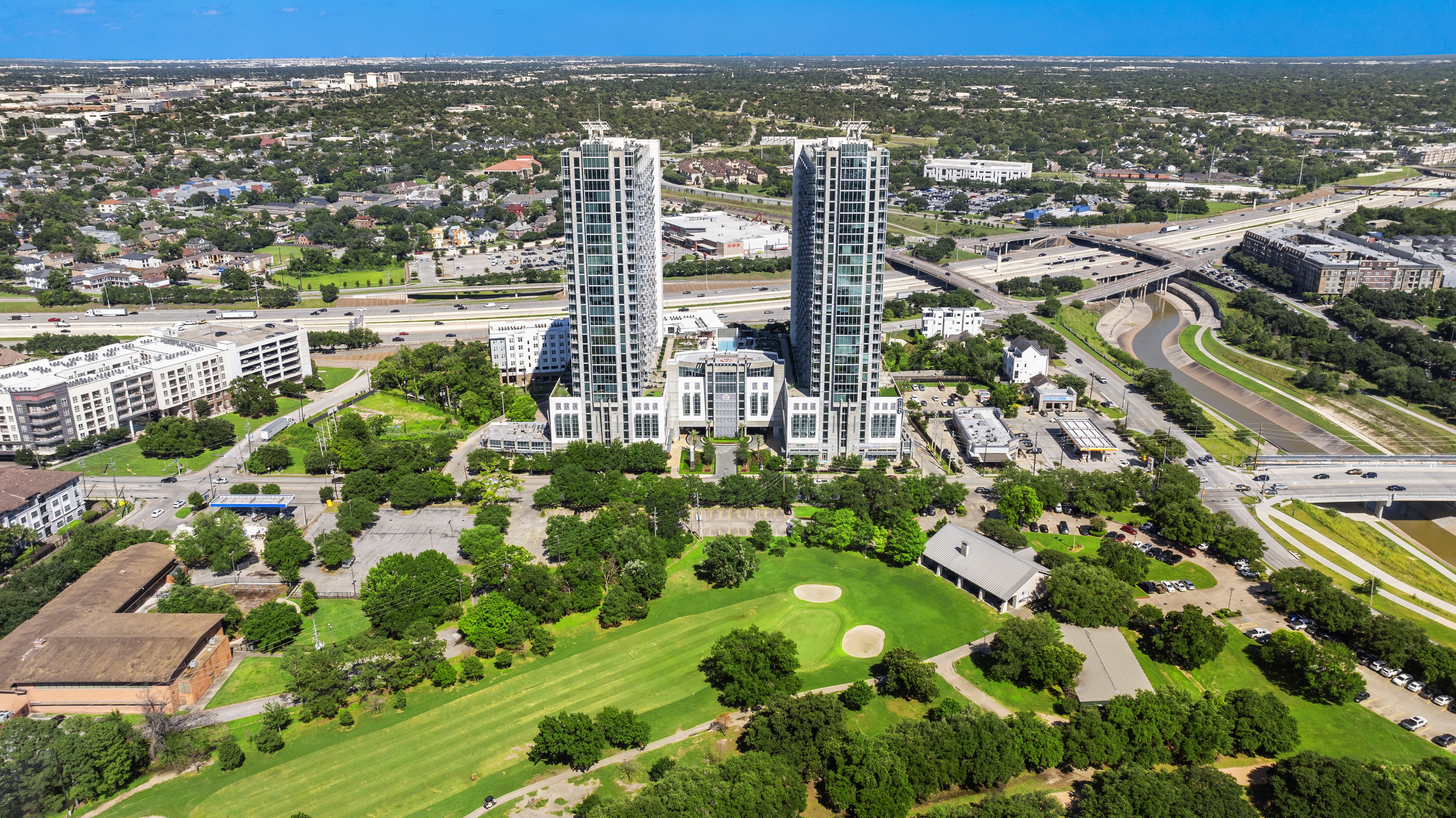 Allure Hermann Park – photo 5