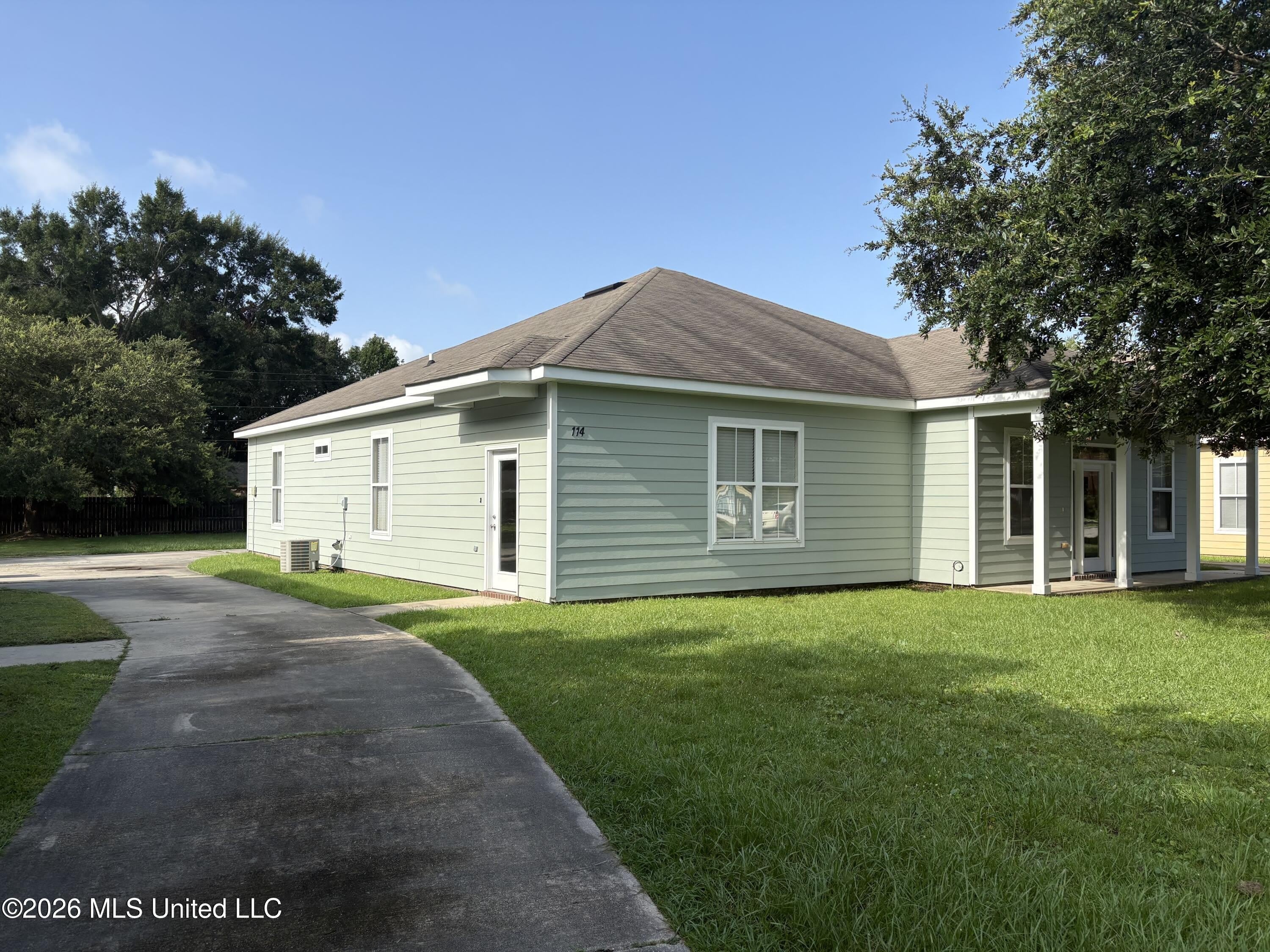 114 Earle Taylor Lane – photo 2