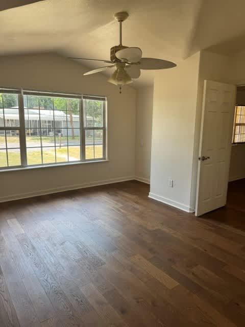 1108 Oak St – photo 4