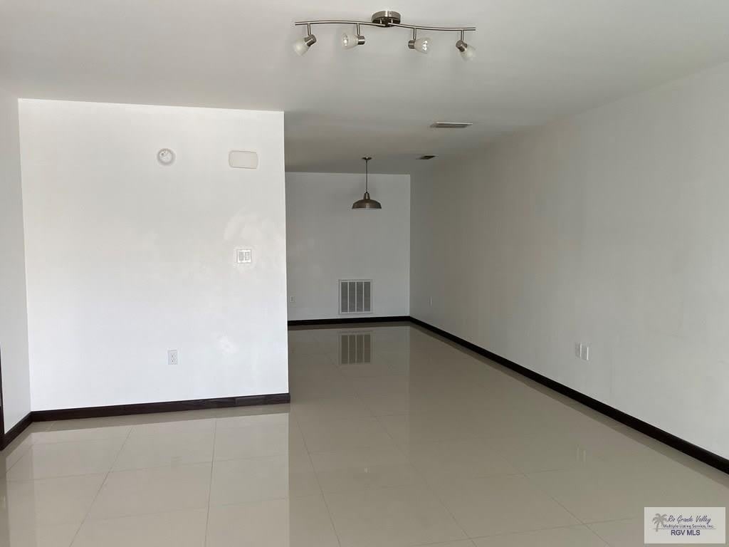 2550 WESLACO RD – photo 2