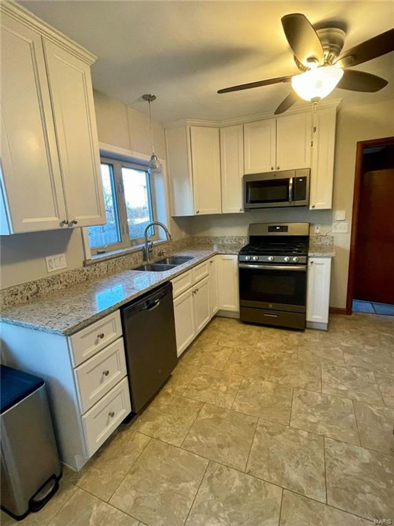 8501 GRANTSHIRE LANE – photo 5