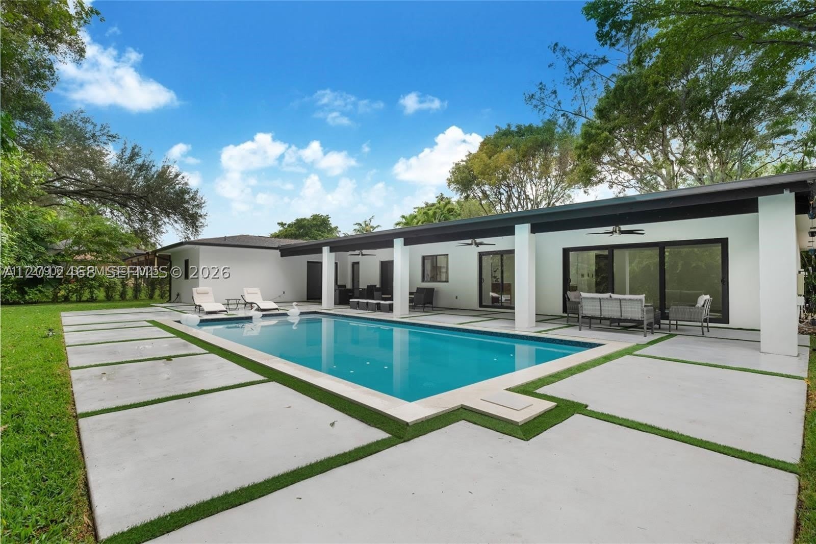 17203 SW 78th Pl – photo 1