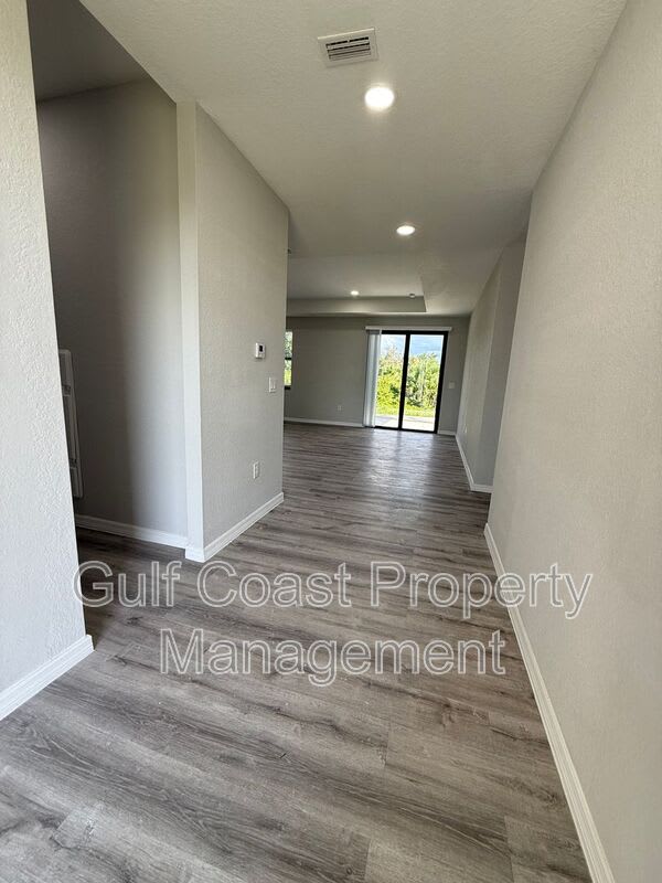 3103 58th St W – photo 2