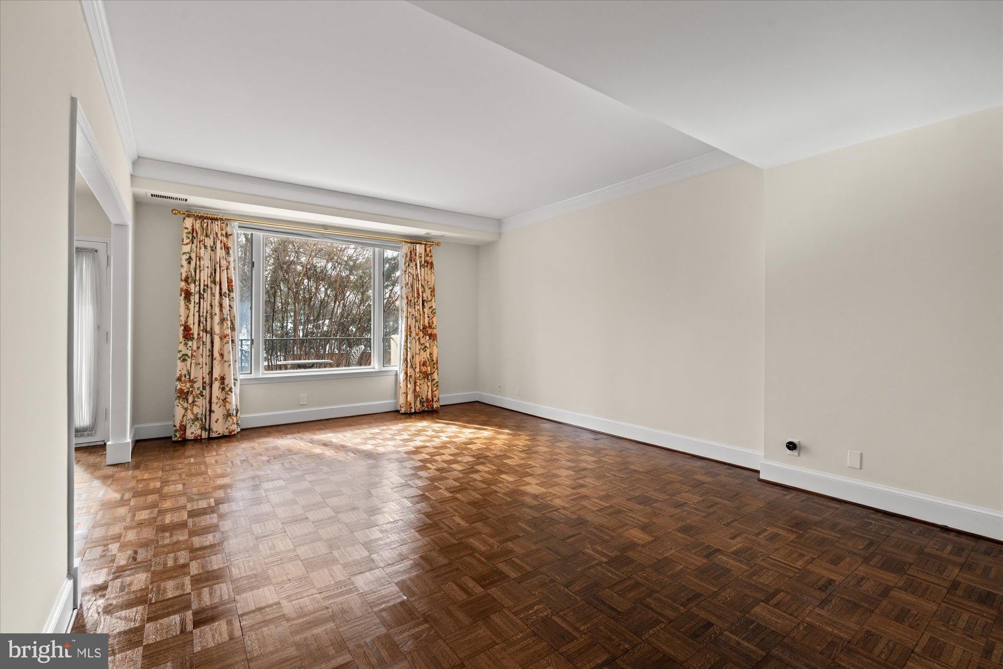 8101 Connecticut Avenue – photo 4