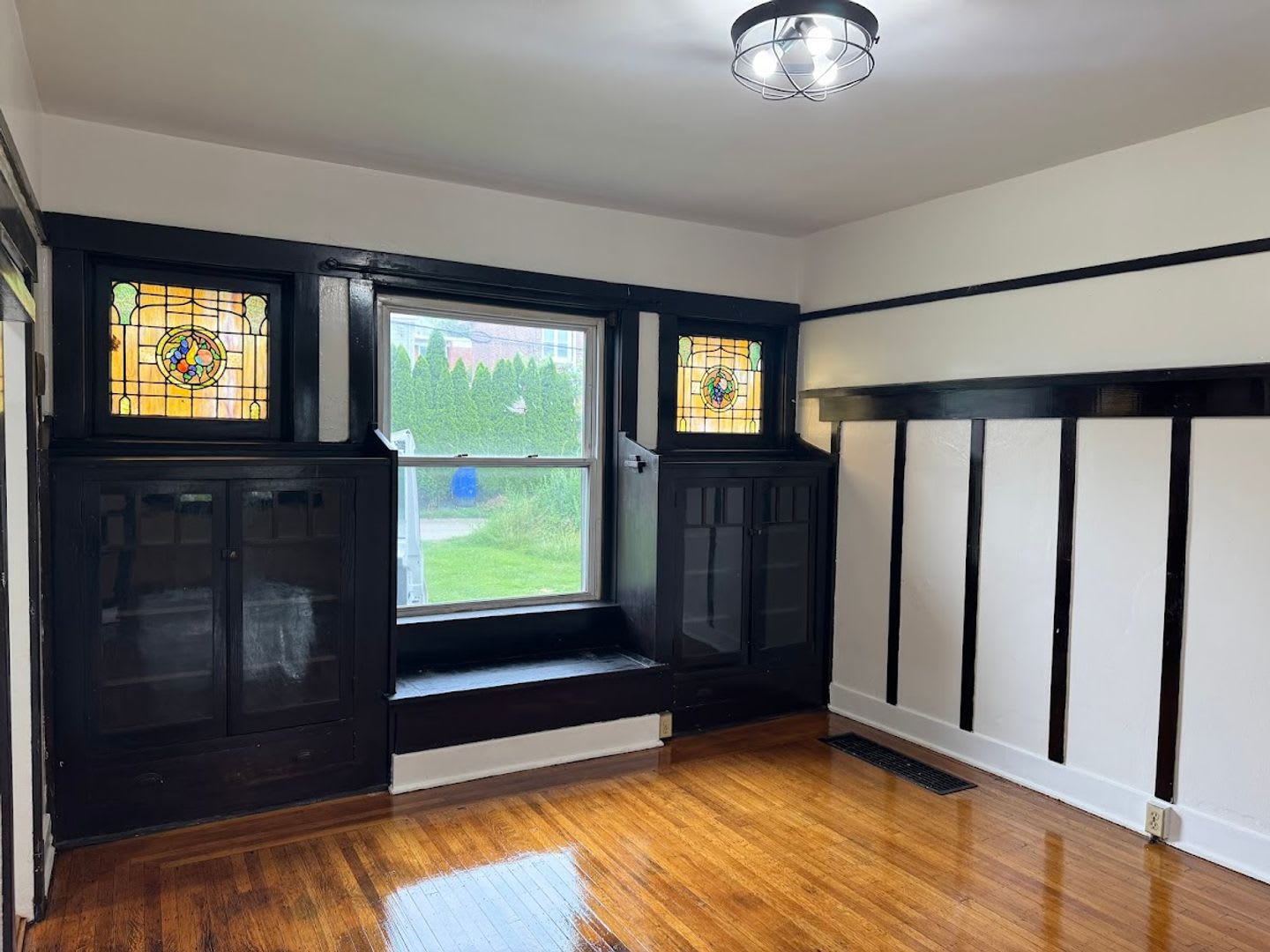 Renovated 3 Bedroom House With Air Conditioning – photo 1