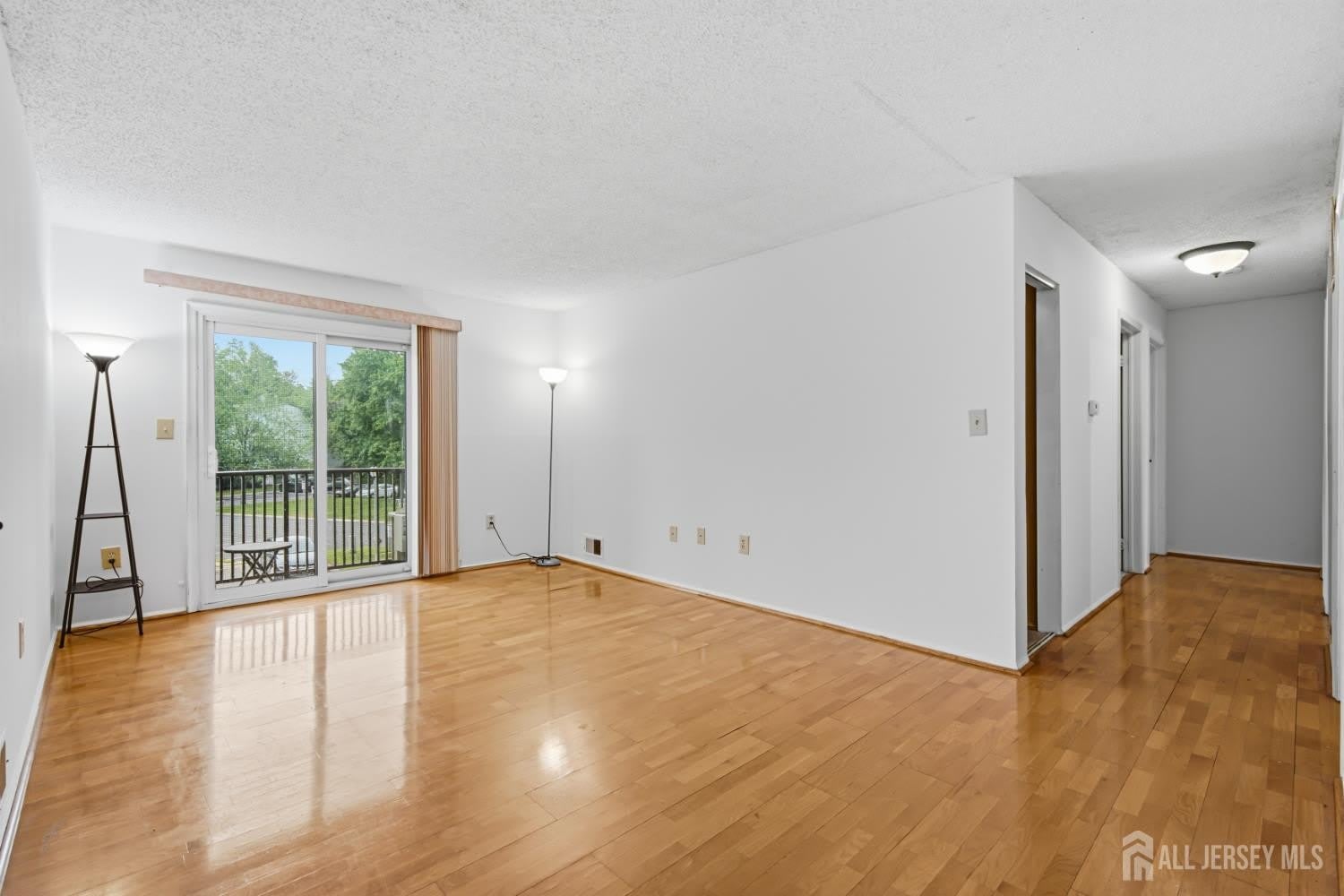 334 Lancaster Court – photo 5