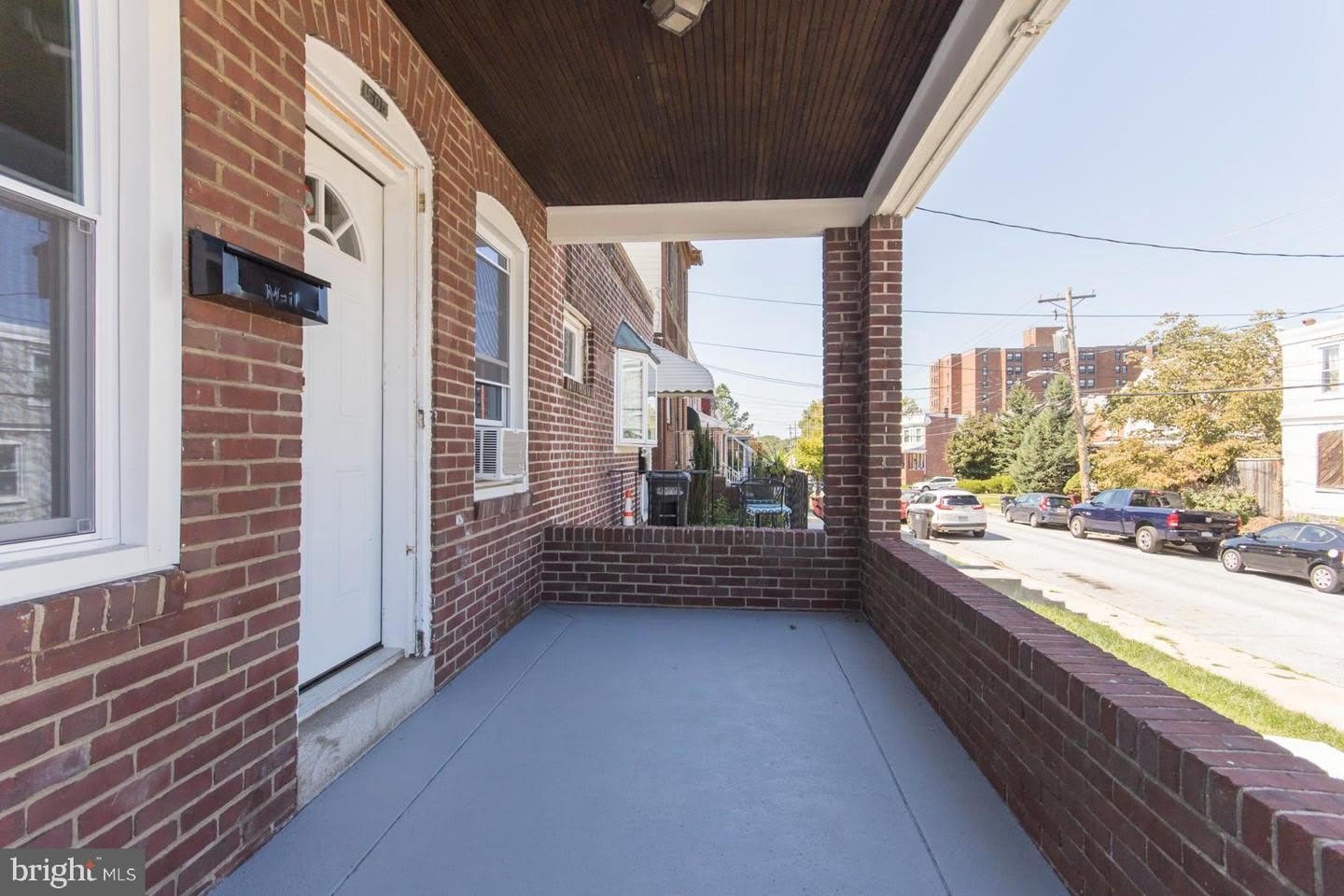 1600 W 10Th St 1 – photo 4