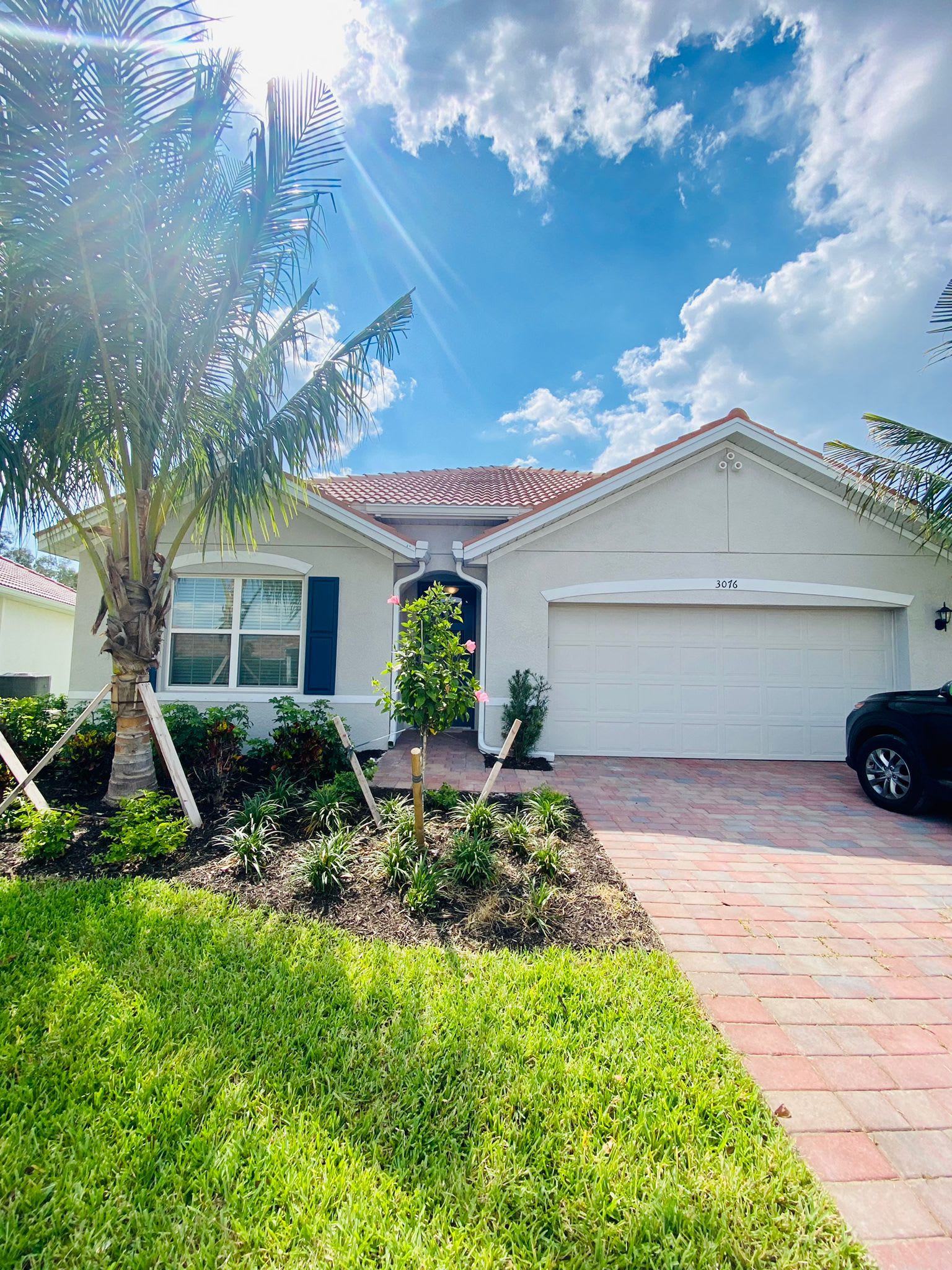 3076 Royal Gardens Avenue – photo 1