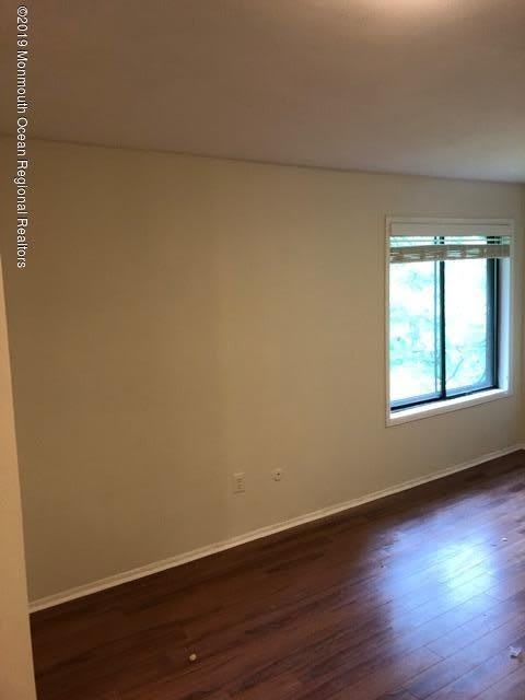 171 Amberly Drive – photo 4