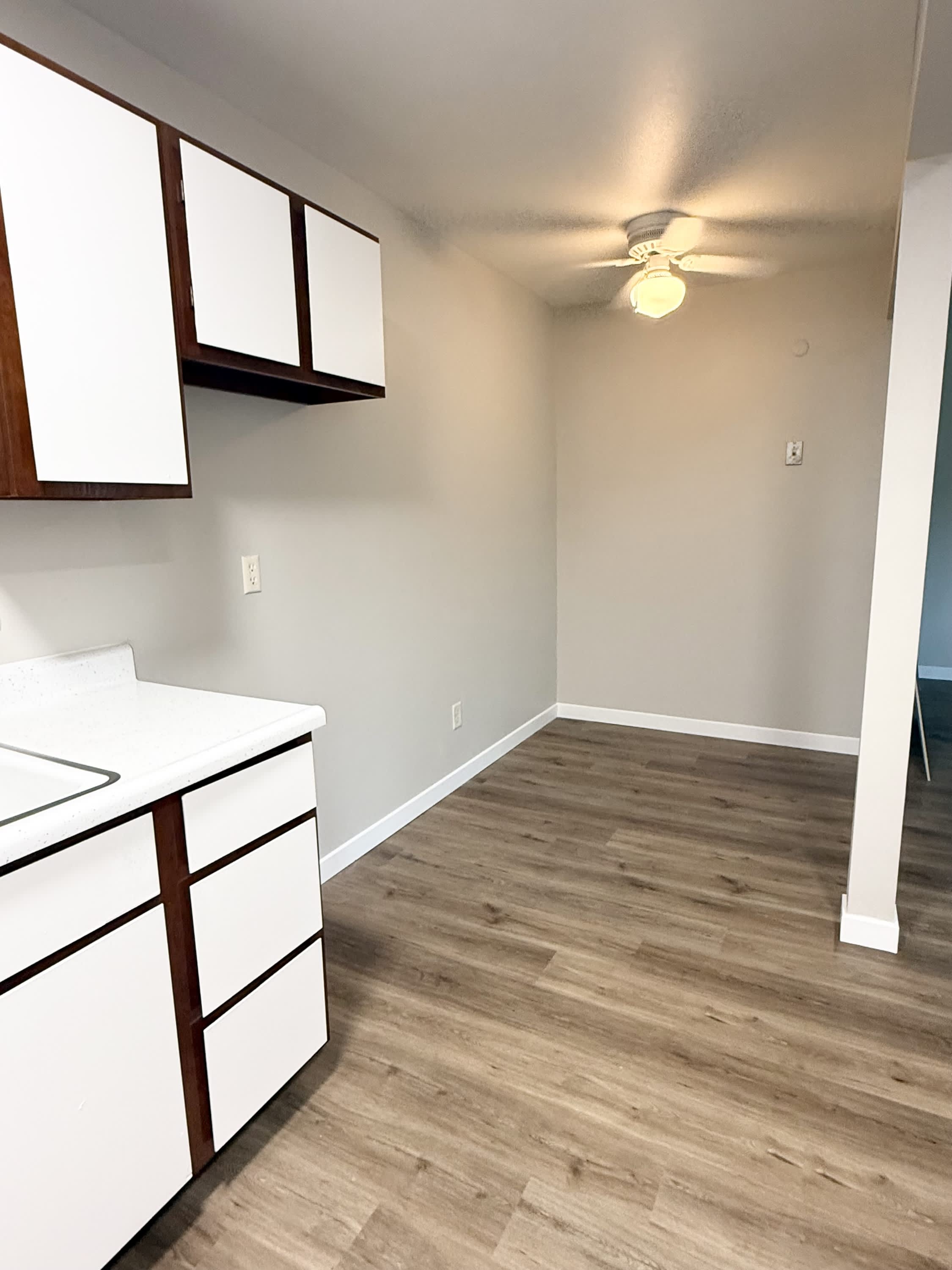 2070 Allen Boulevard – photo 4