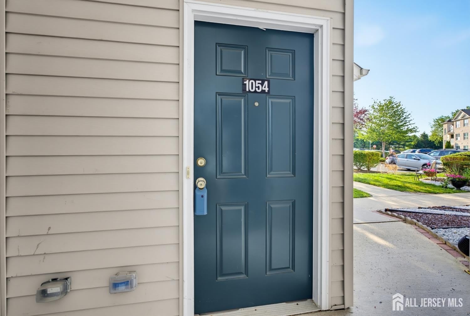 1054 Morning Glory Drive – photo 3