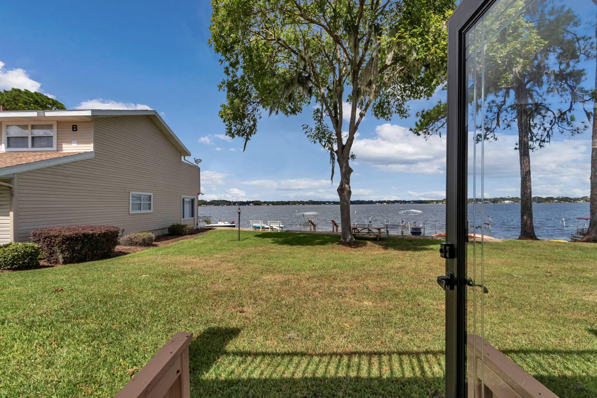 11001 Southeast Sunset Harbor Road – photo 4