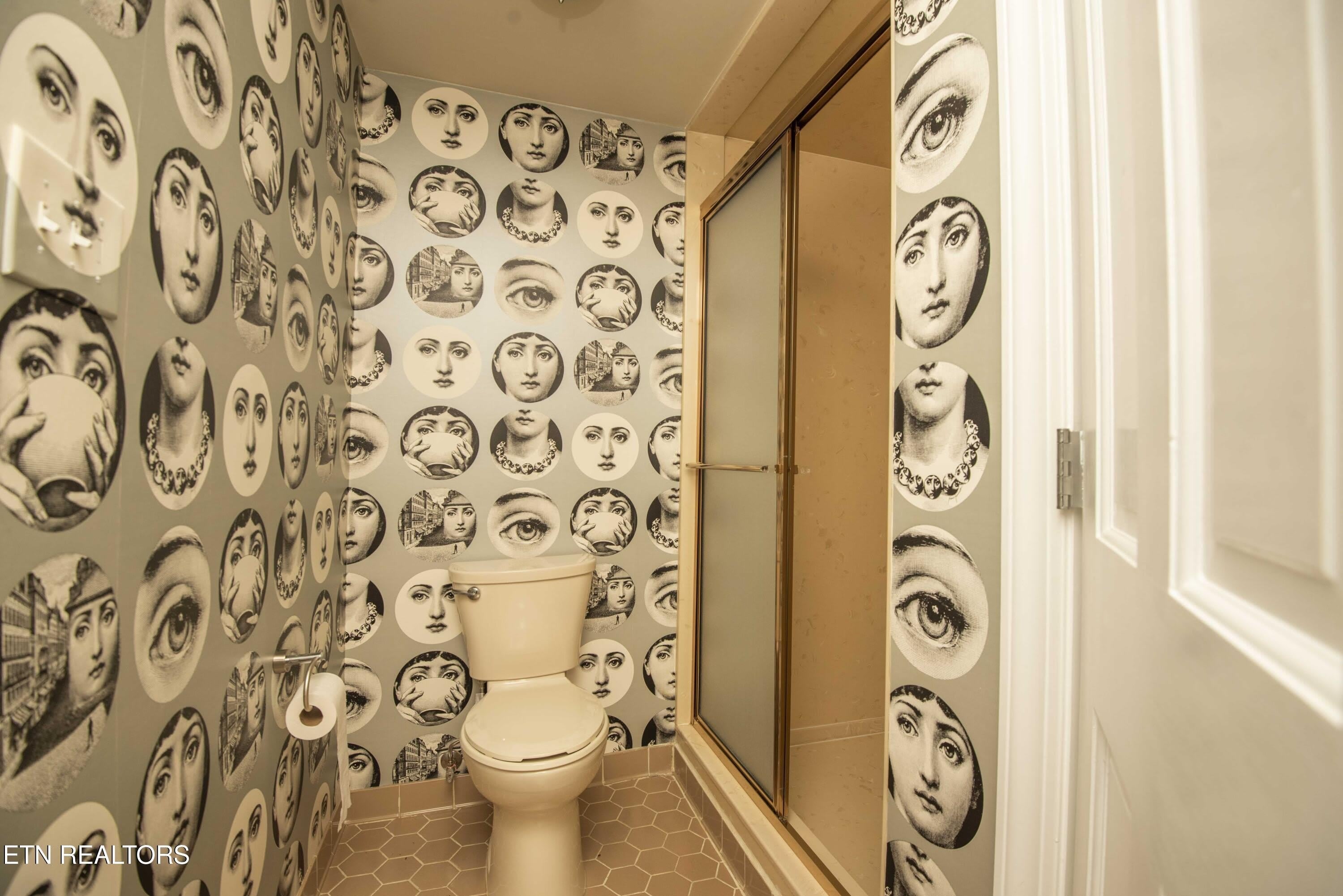 613 Union Ave – photo 1