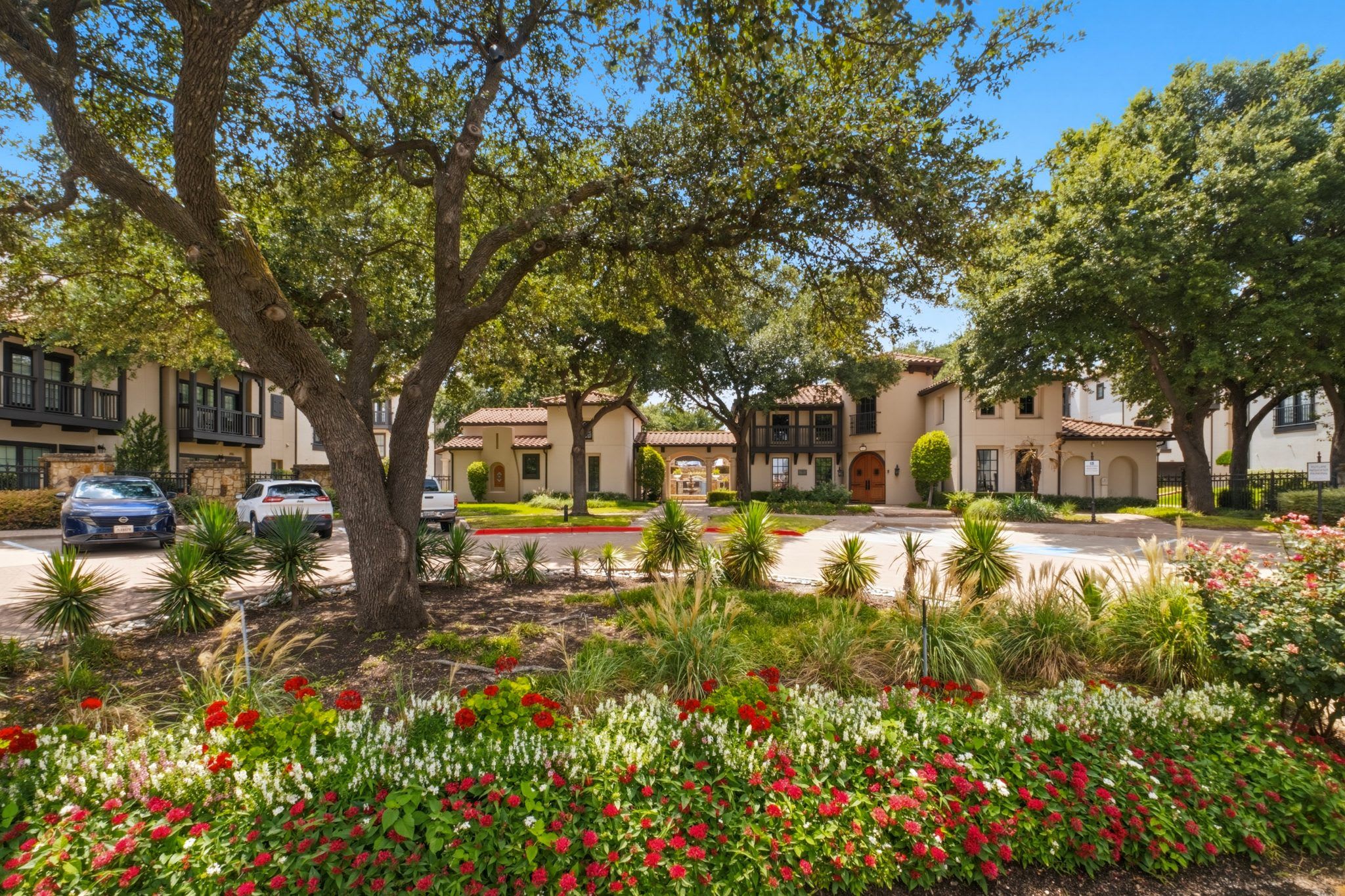 Estancia Townhomes – photo 5