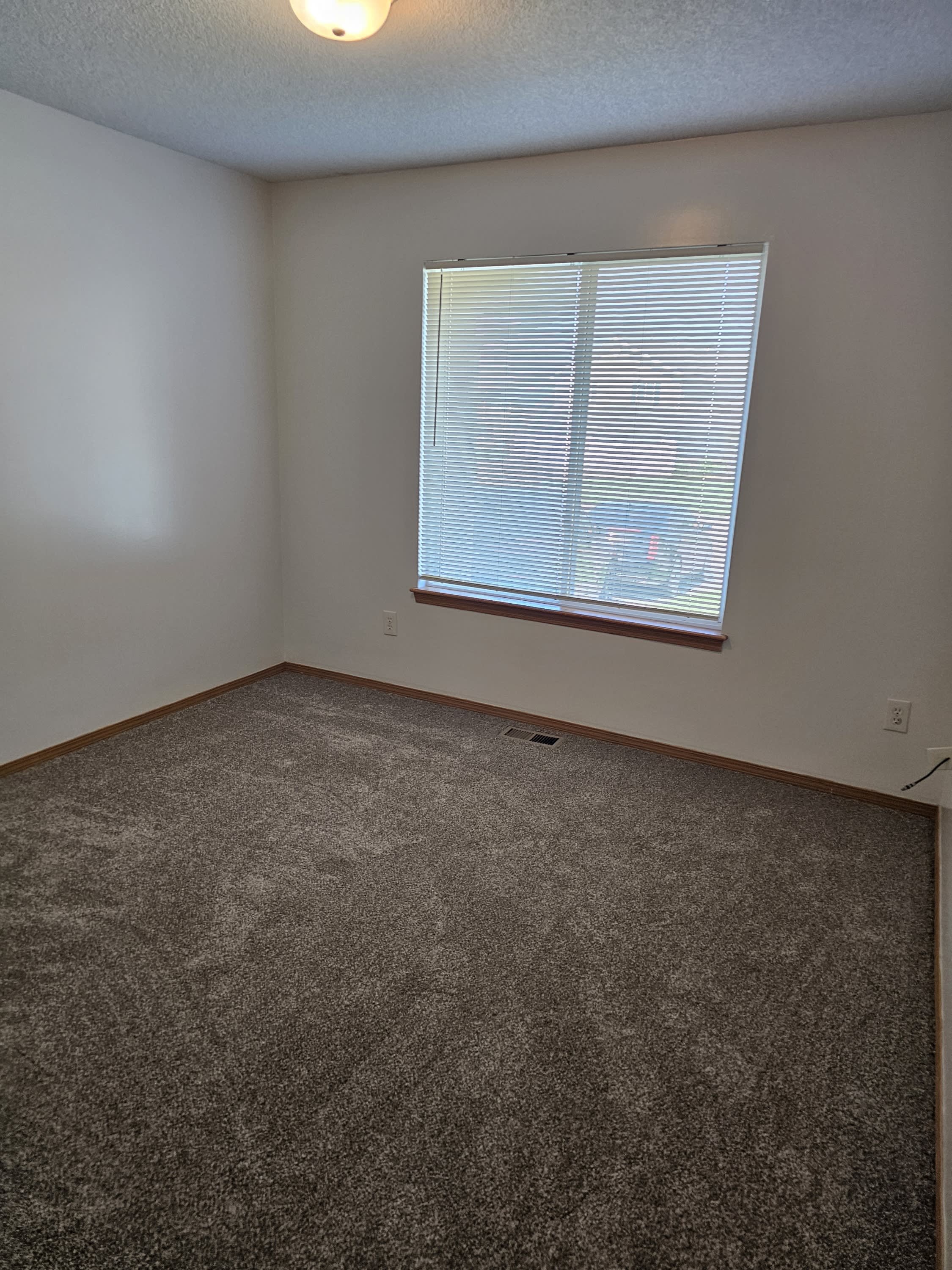 504 Stonedale Dr. – photo 5