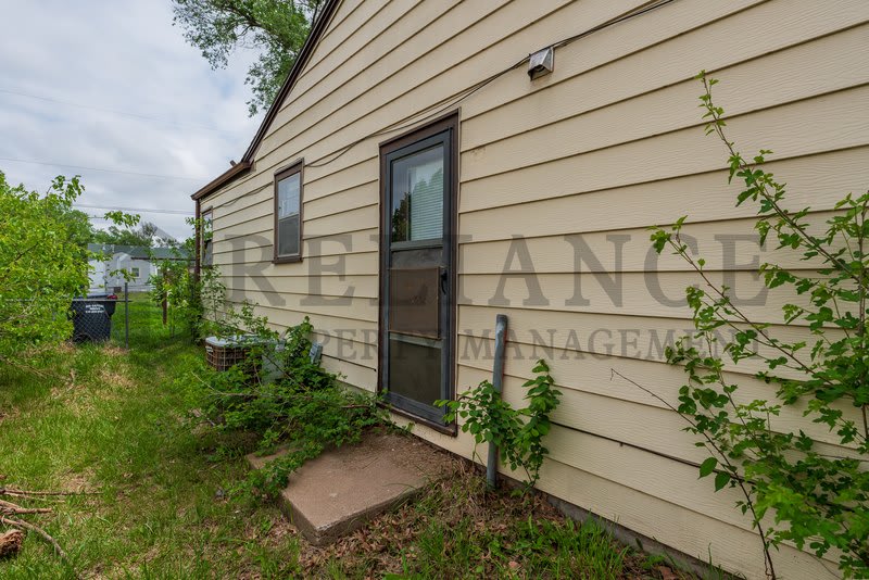 2732 North Grove Street – photo 3
