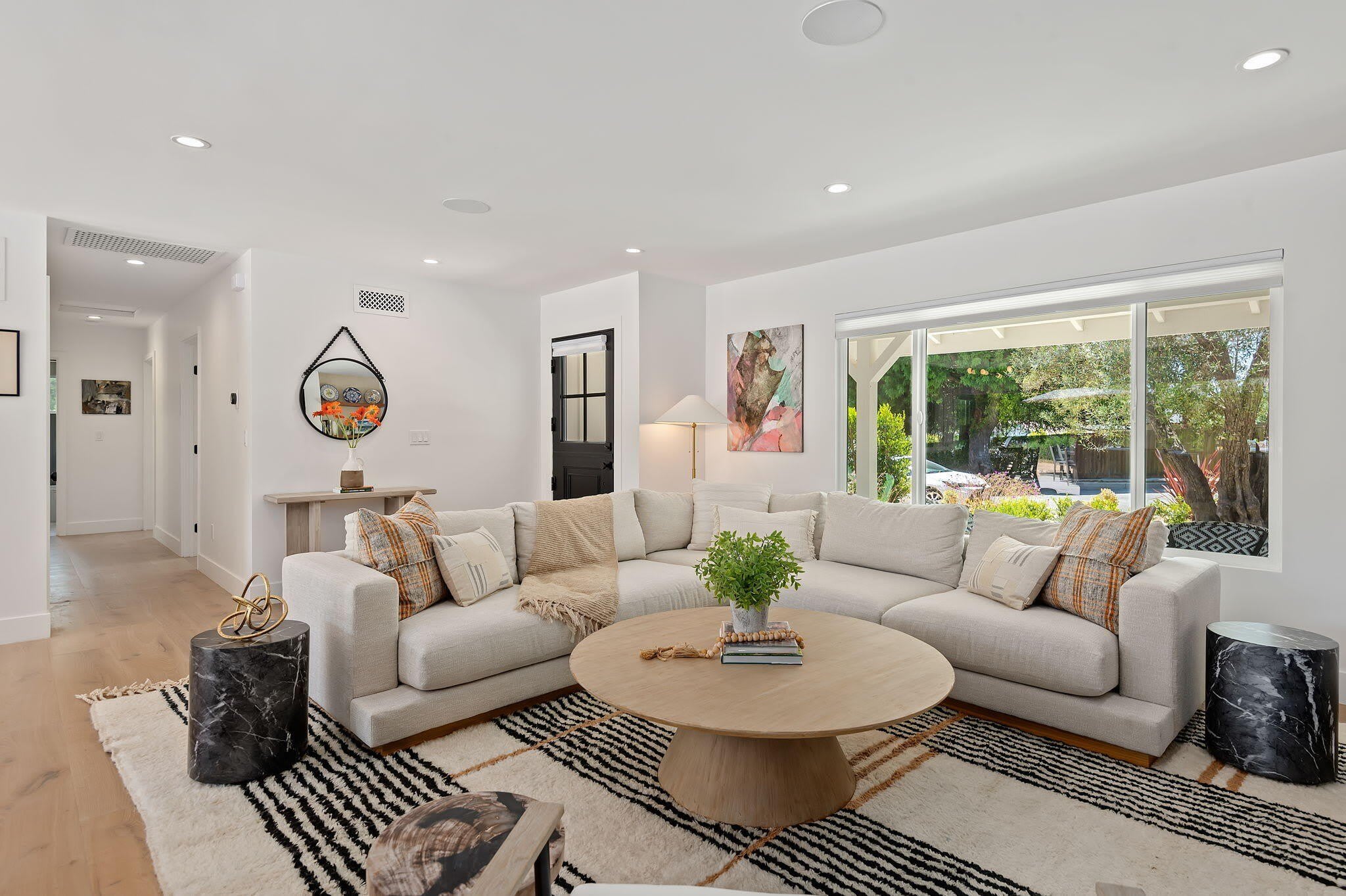 2402 Calle Montilla – photo 4