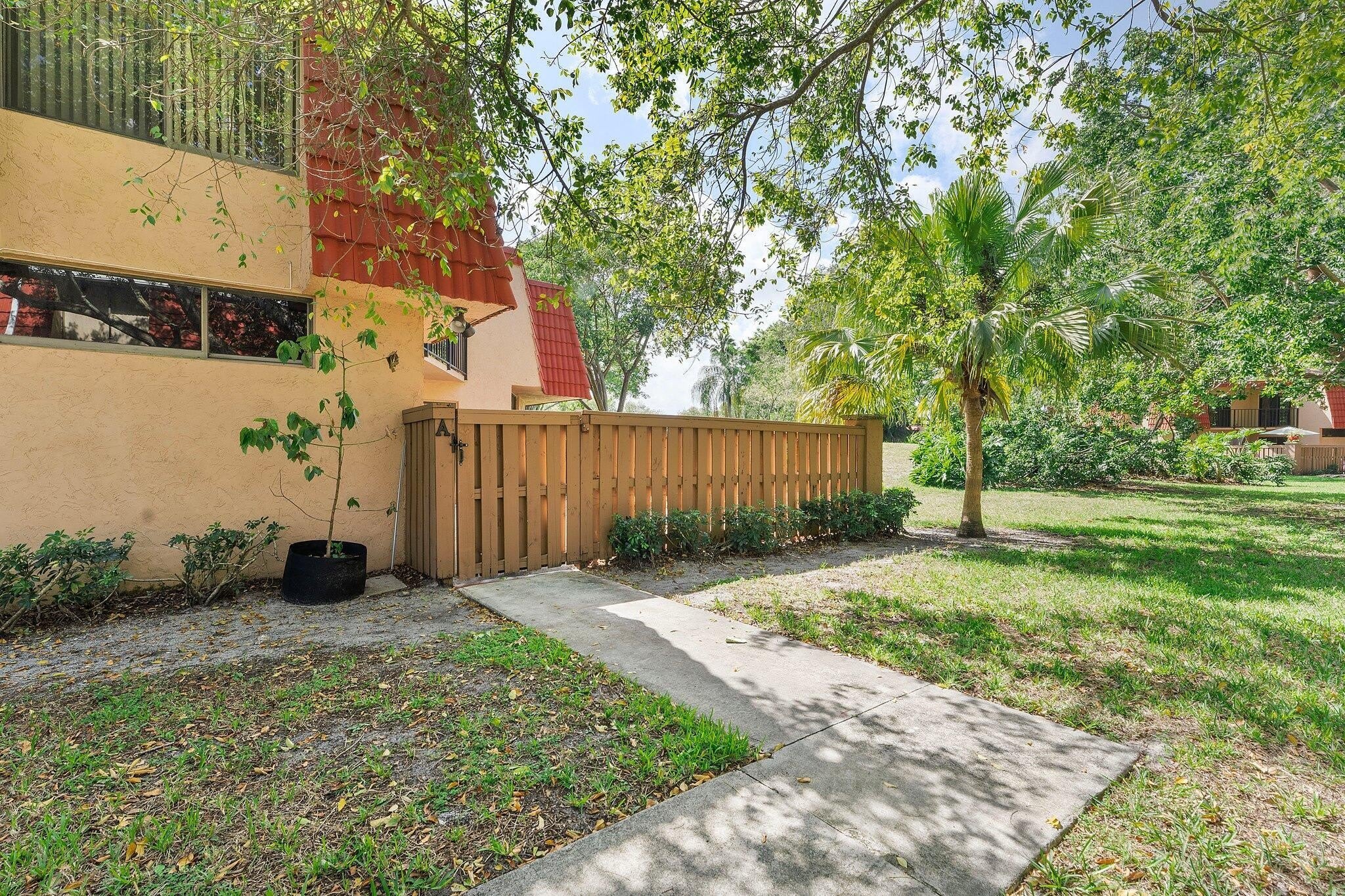 8195 SEVERN Drive – photo 2