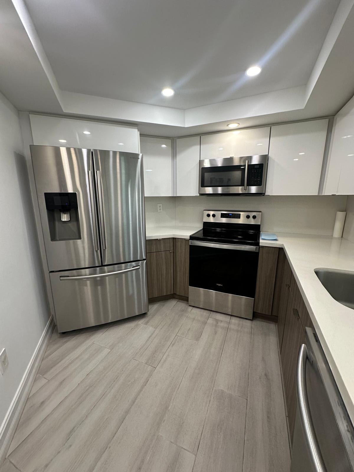 9725 Fontainebleau Boulevard – photo 2