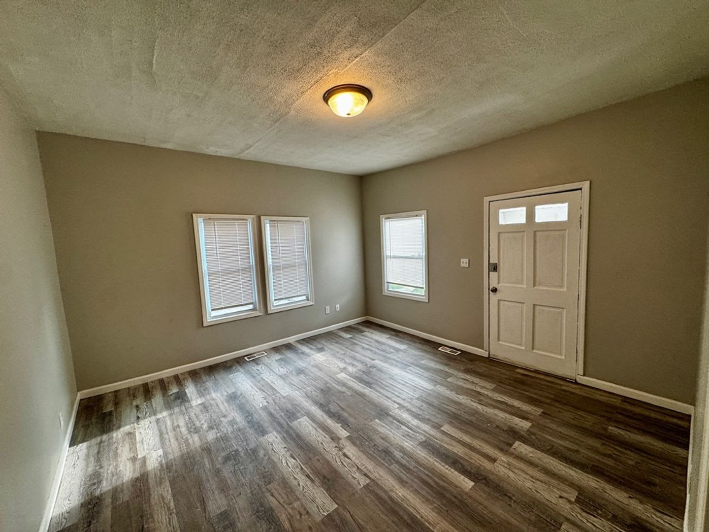 MOVE-IN SPECIAL – photo 4