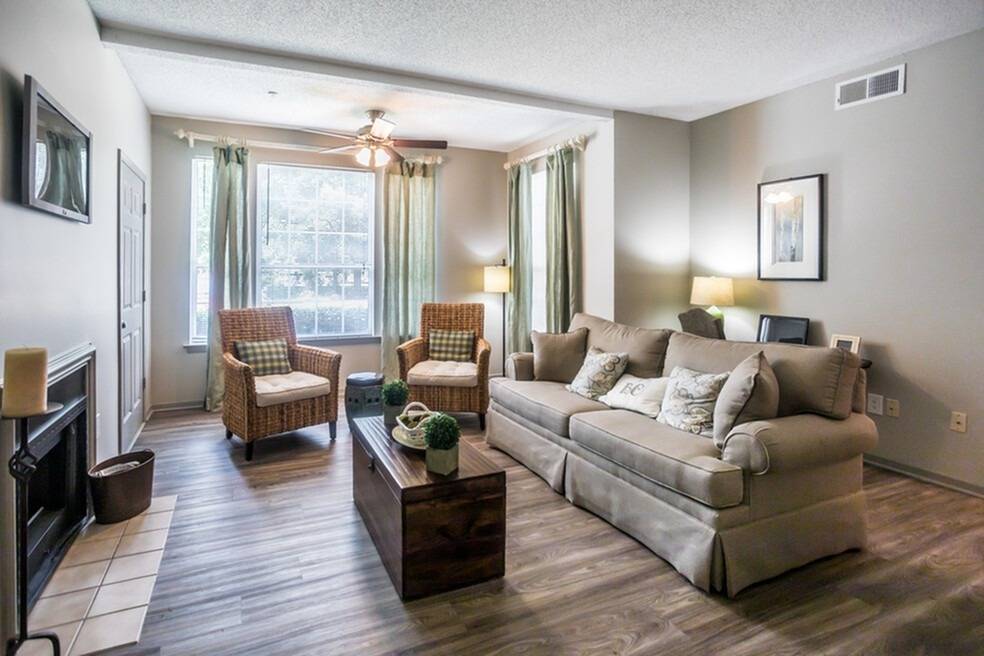 Bailey Creek Apartment Homes – photo 1