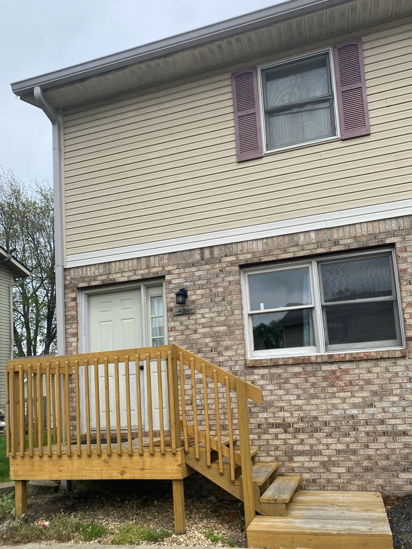 3 Bed/2.5 Bath Bloomington Townhouse – photo 1