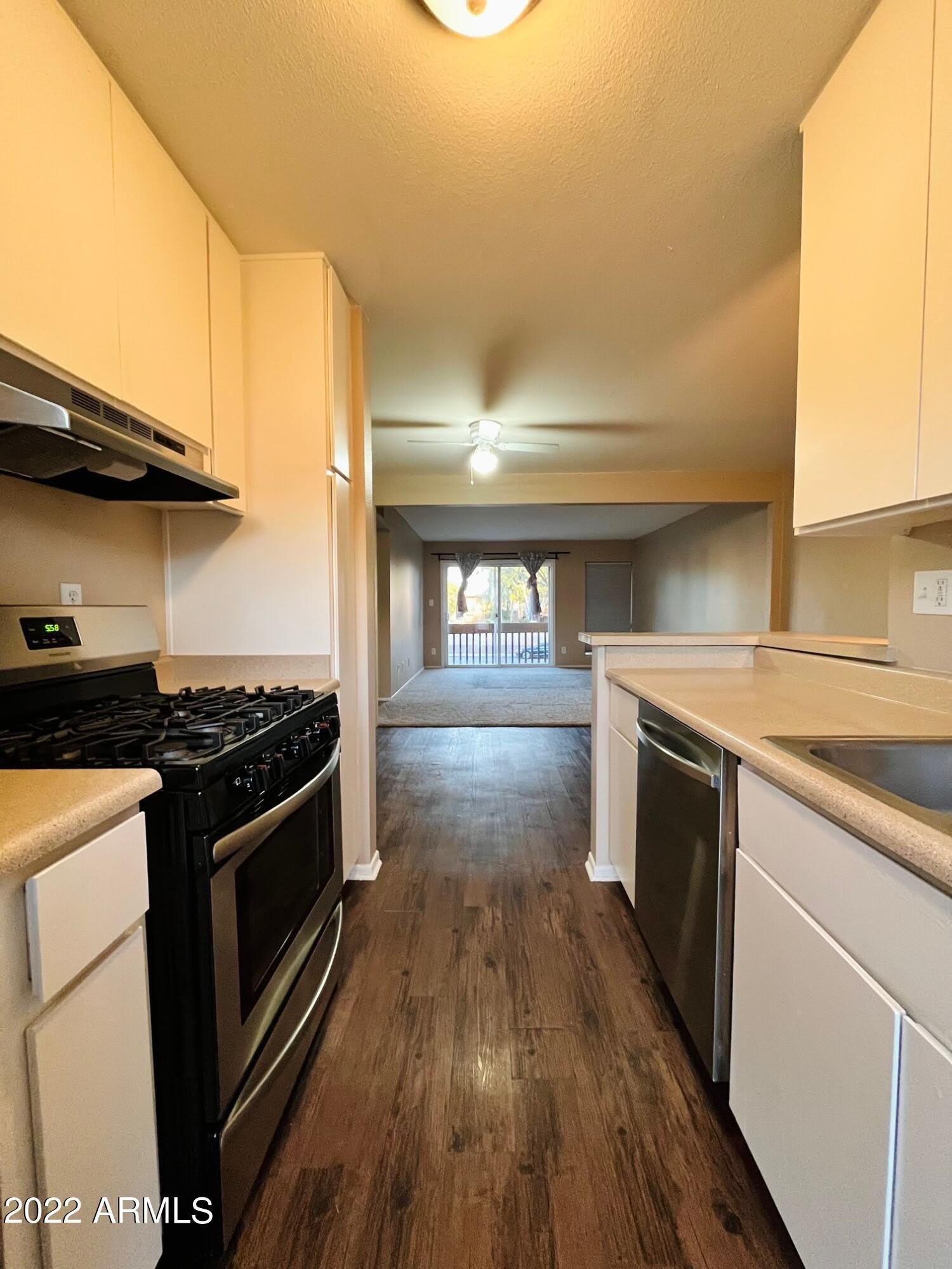 1701 W TUCKEY – photo 5