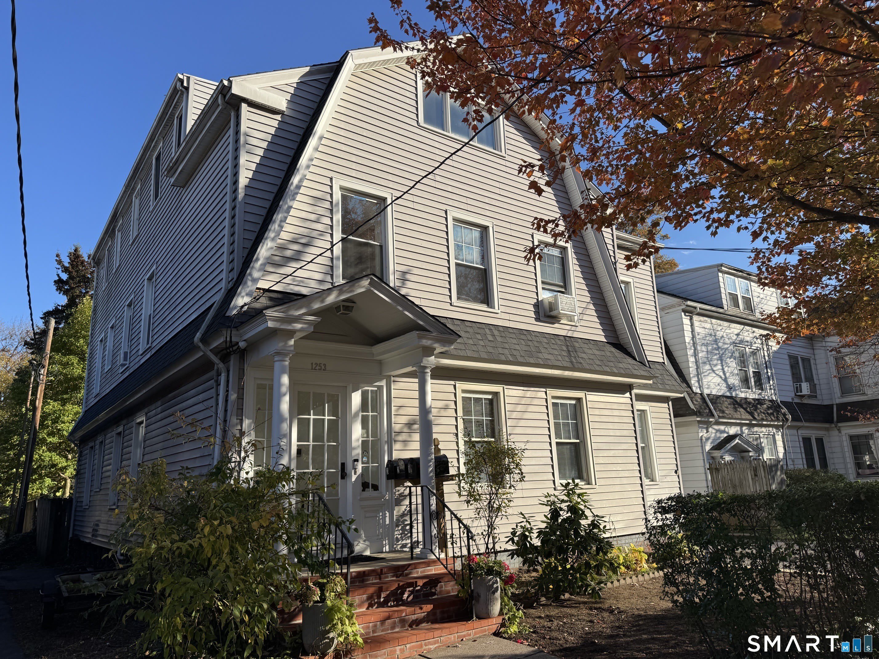 1253 Forest Road – photo 3