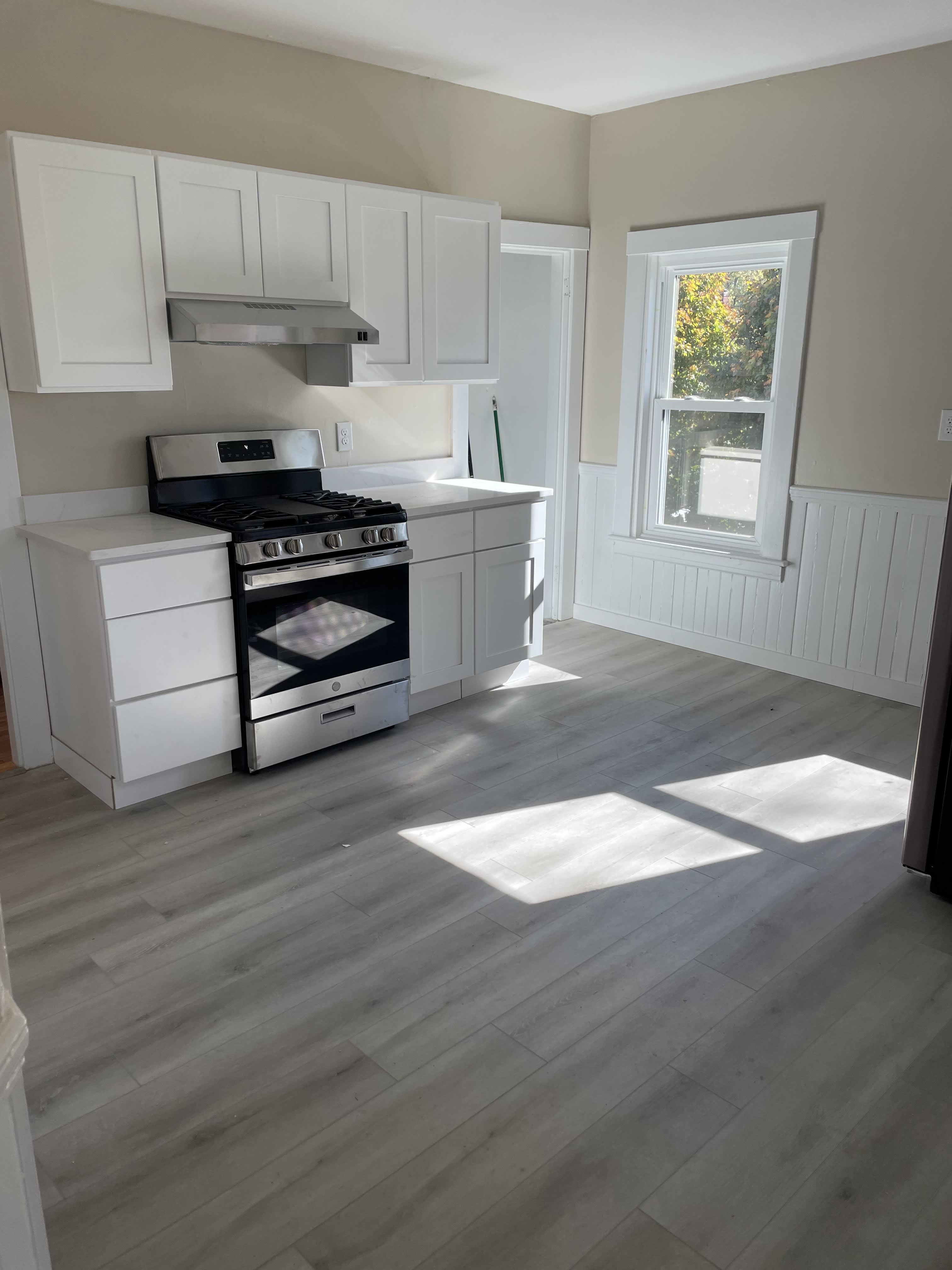 44 E Main St – photo 1