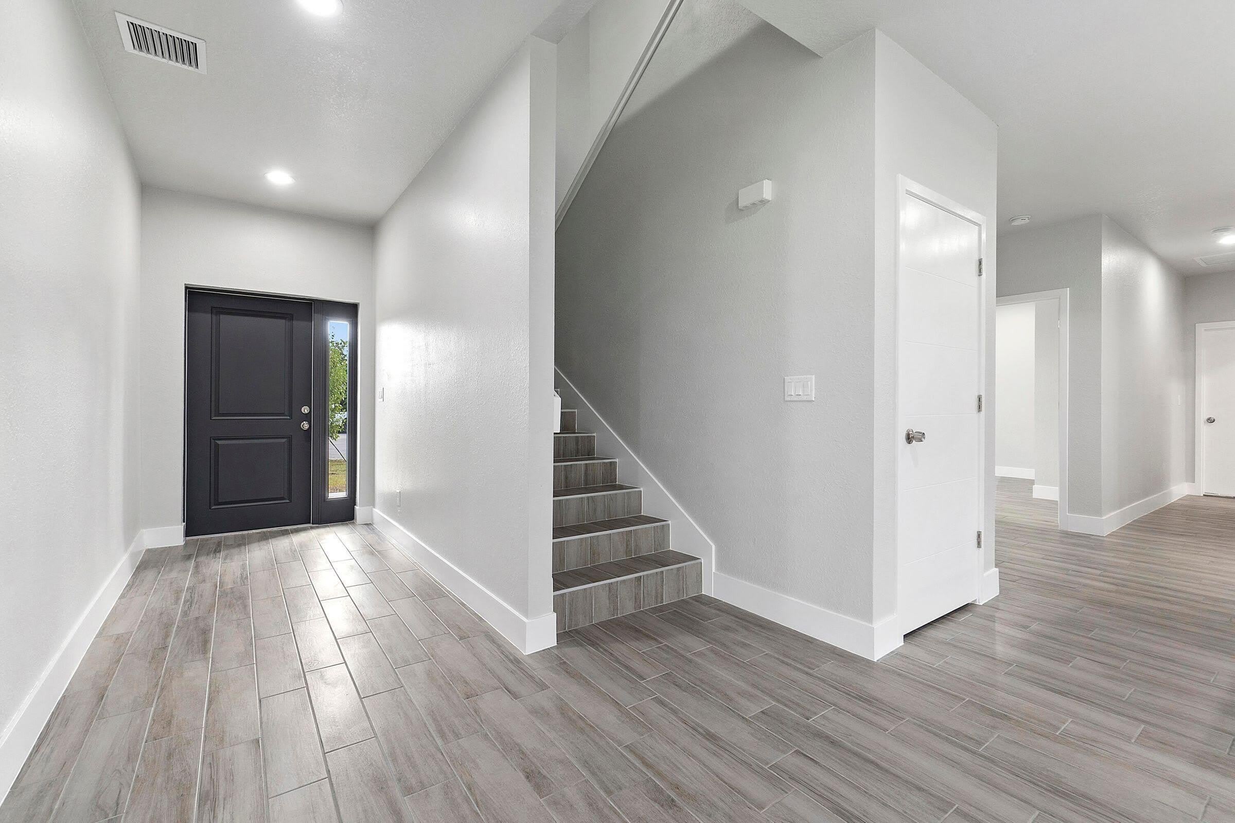 1351 SW Don Court – photo 2