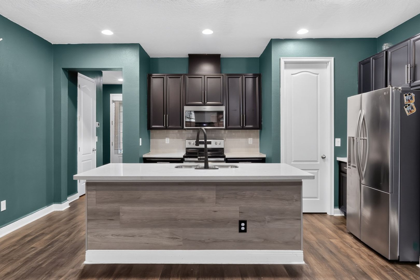 Charming 4BR Townhome in Winter Garden – photo 3