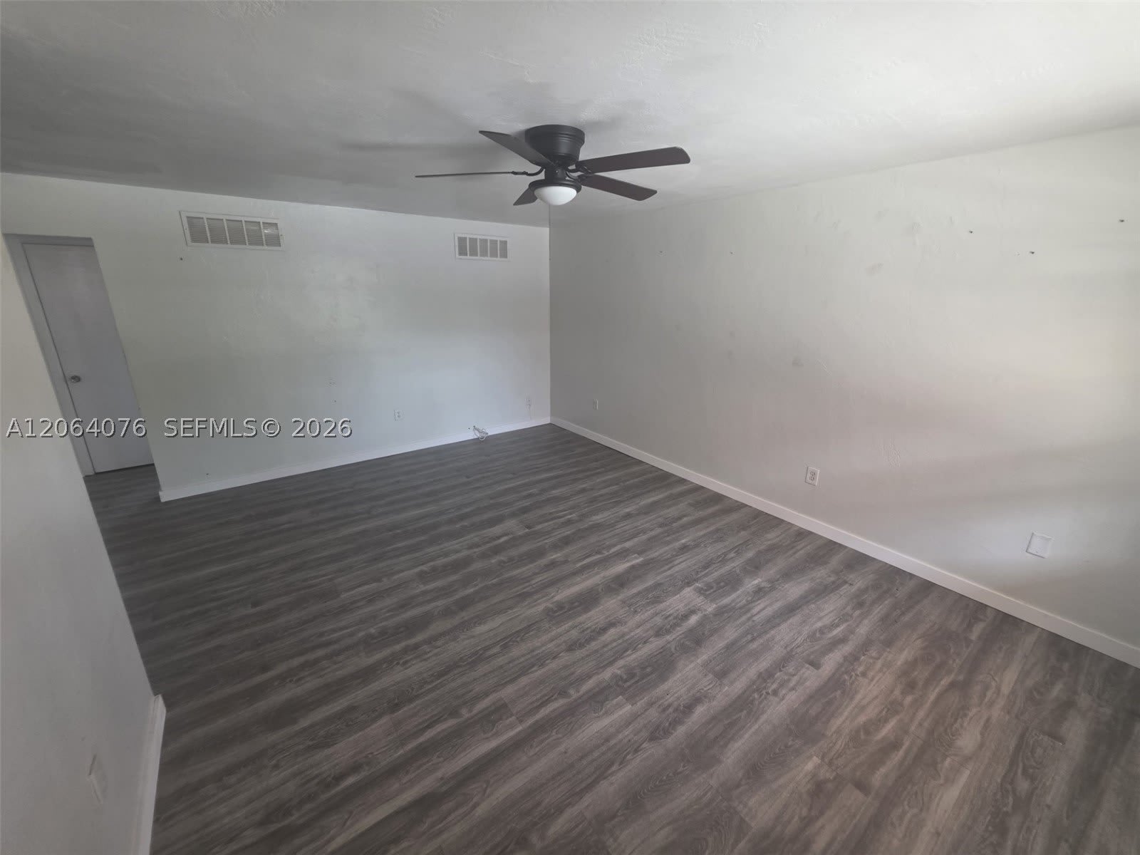 45 E 11th St – photo 5
