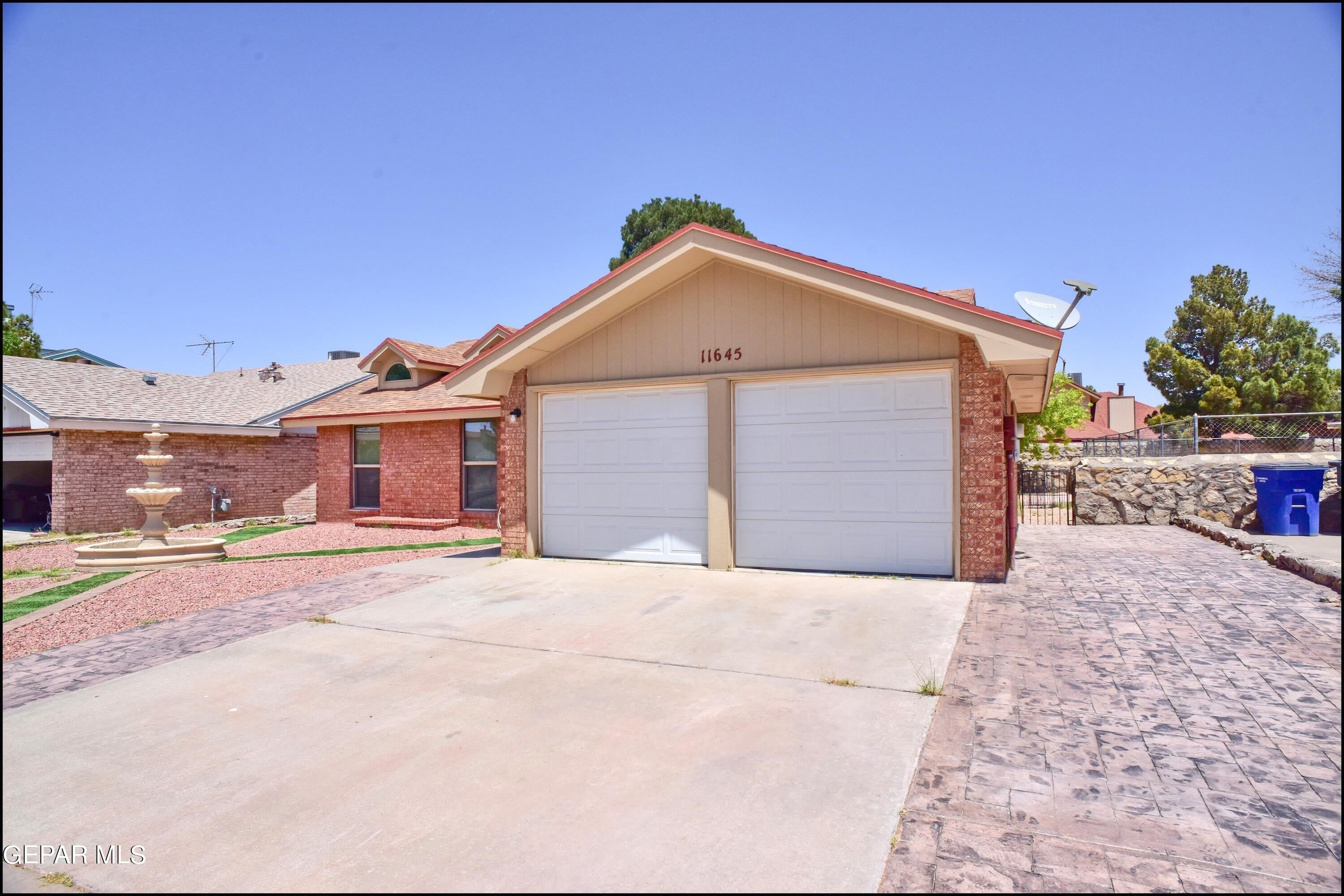 11645 GORDON COOPER Lane – photo 3