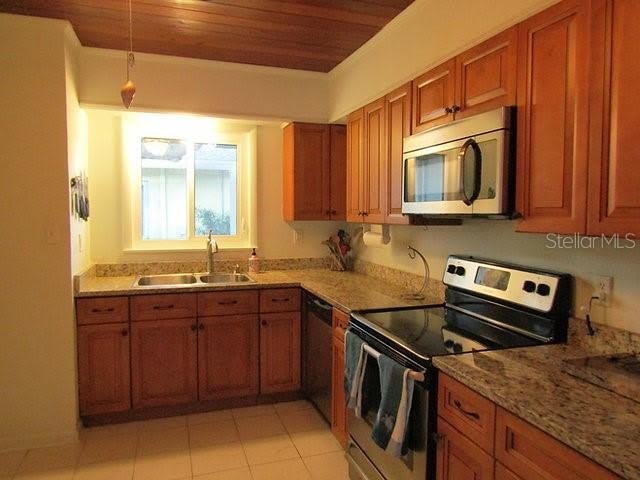 421 RIVIERA Street – photo 5