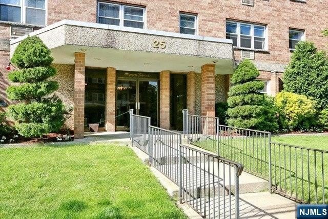 25 Jefferson Street – photo 1