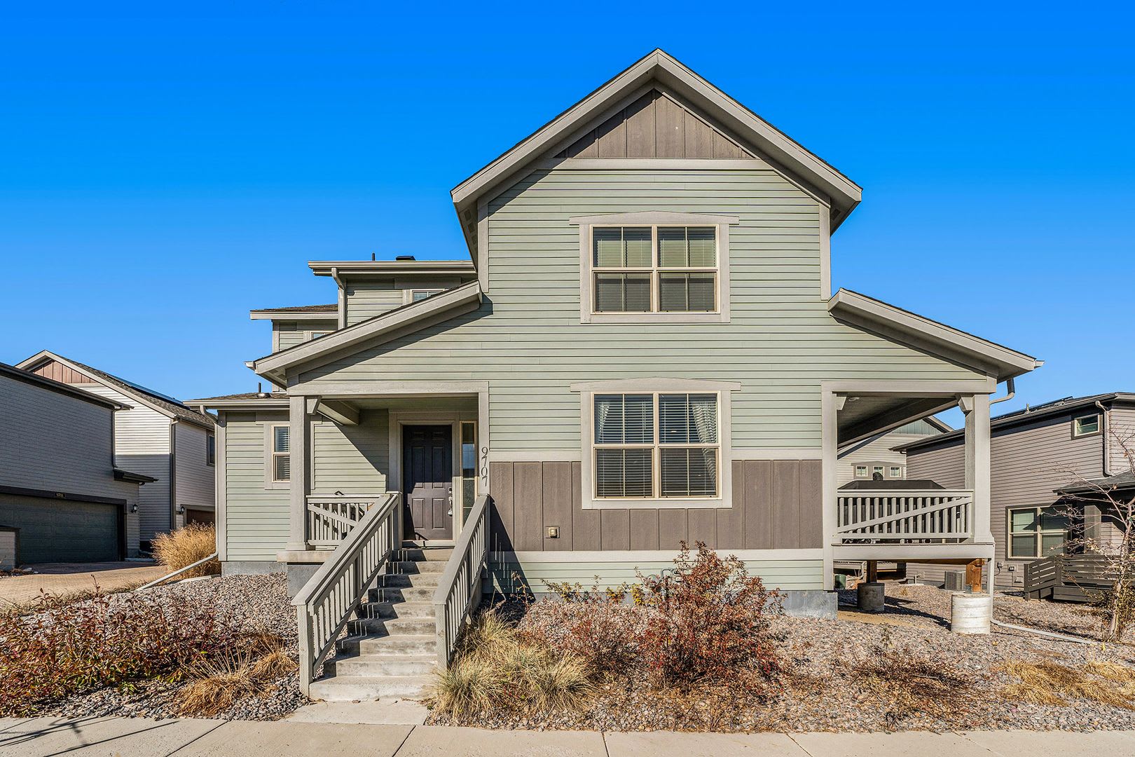 Beautiful Home in Sterling Ranch – photo 2
