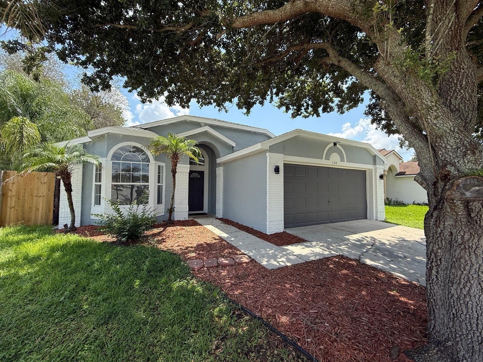 154 WOODBURY PINES Circle – photo 1