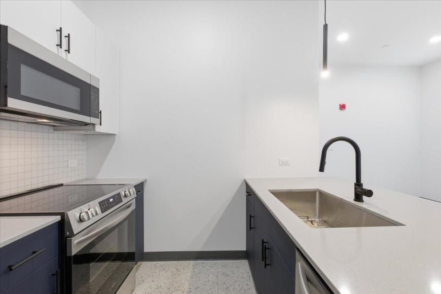 5920 North Ridge Ave. – photo 2