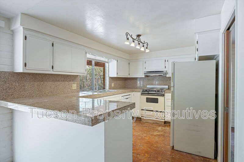3534 North Palmer Drive – photo 4