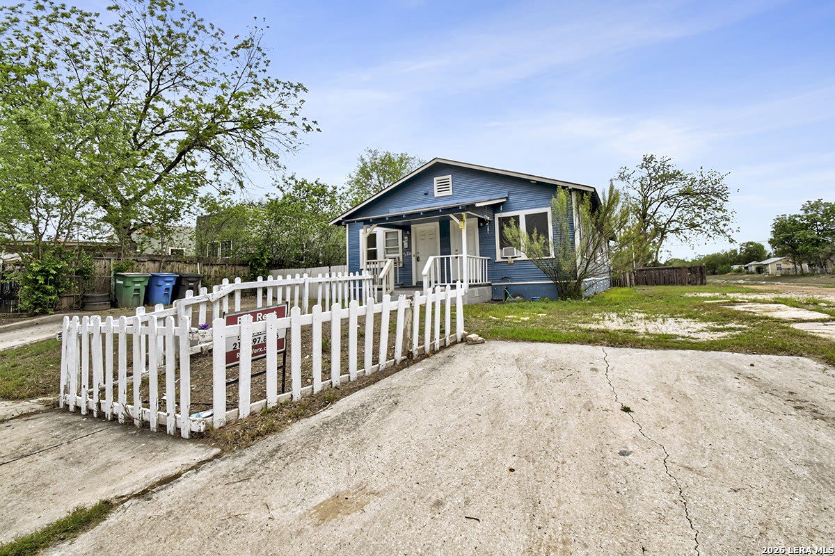 3314 Perez – photo 2