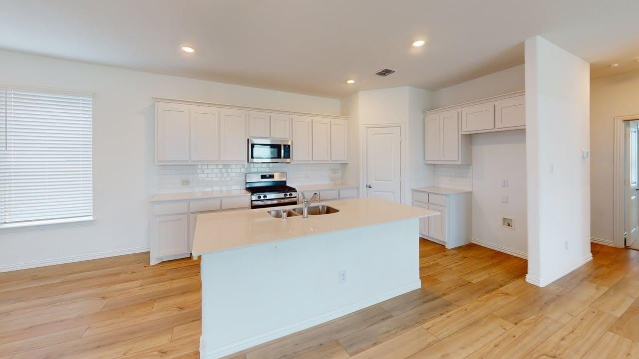3750 Honey Daisy Drive – photo 5