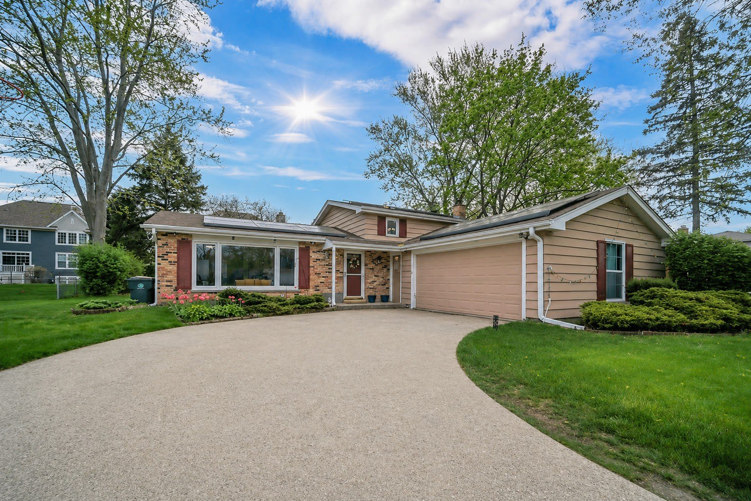 401 Greentree Parkway – photo 1